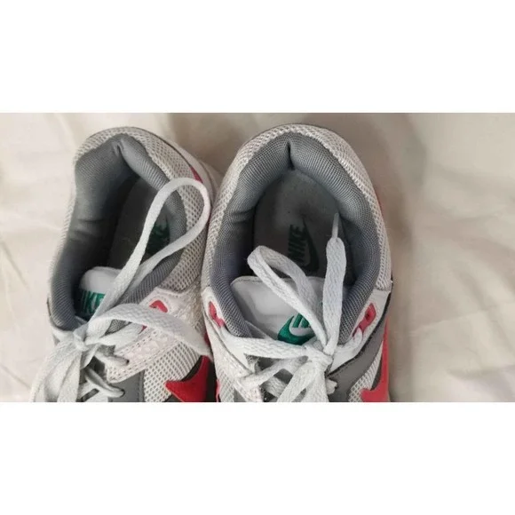 Nike Airmax Air Command Pure platinum Gym Red White Classic Tennis Shoe Size 8.5 - Picture 3 of 10